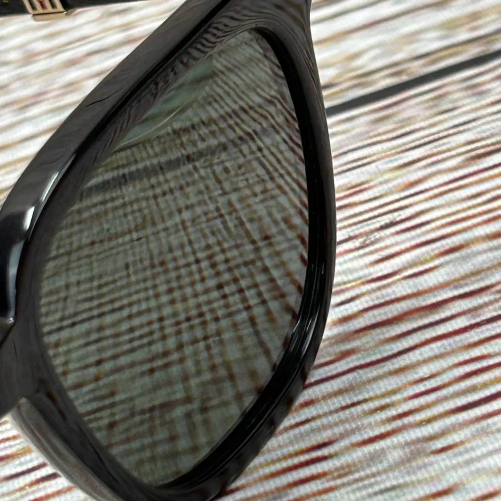 Gucci GG1493S 001 Black Acetate Square‎ Sunglasses Grey Lens w/ Case Never Worn